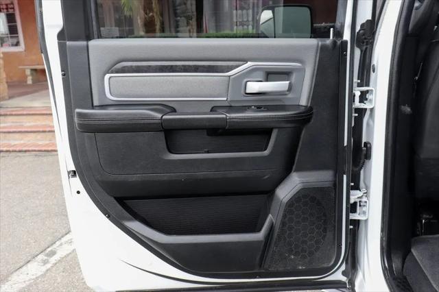 2021 Ram 3500 Big Horn Crew Cab 4x4 8' Box