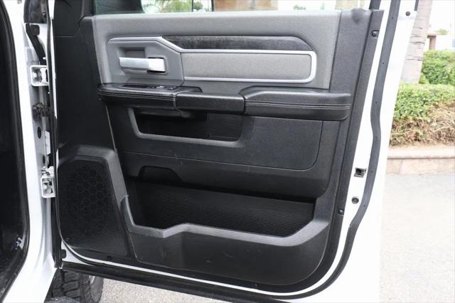 2021 Ram 3500 Big Horn Crew Cab 4x4 8' Box