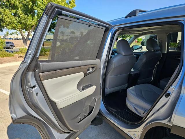 2023 Toyota Highlander Platinum