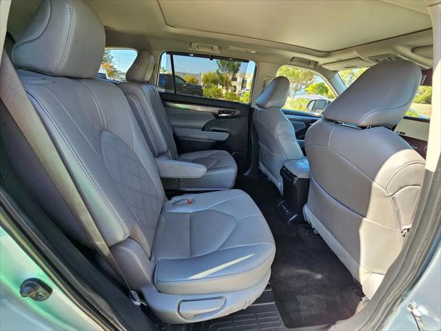 2023 Toyota Highlander Platinum