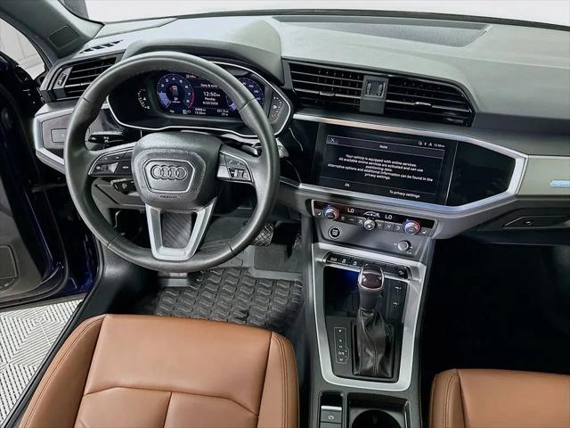 2025 Audi Q3 Premium 45 TFSI S line quattro Tiptronic