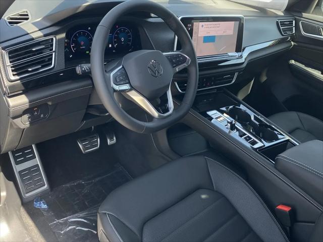 2026 Volkswagen Atlas Cross Sport SEL R-Line Black