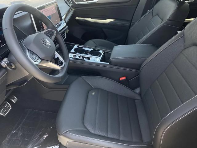 2026 Volkswagen Atlas Cross Sport SEL R-Line Black