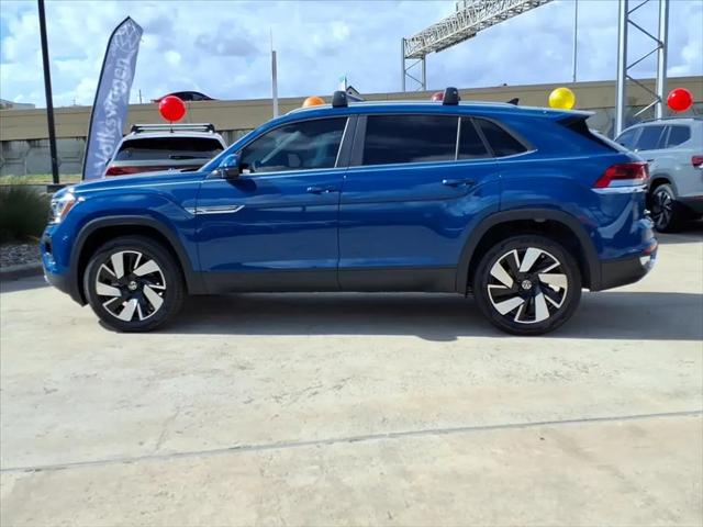 2026 Volkswagen Atlas Cross Sport SE with Technology