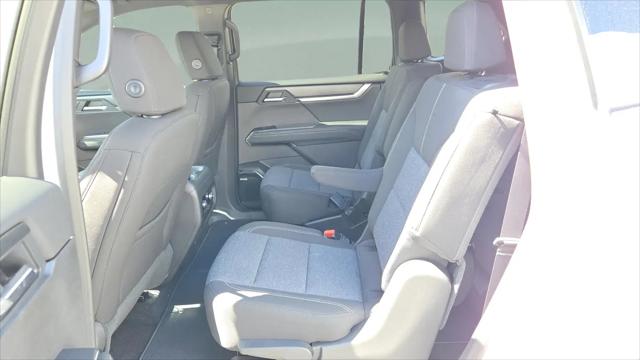 2026 GMC Acadia Elevation FWD