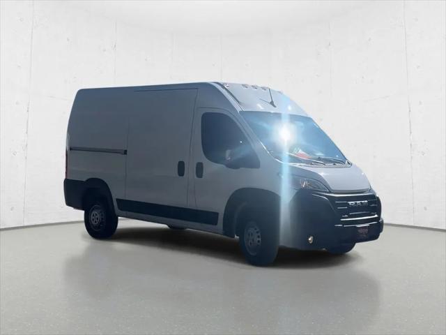 2025 Ram ProMaster 2500 Cargo Van Tradesman High Roof 136" WB w/Pass Seat