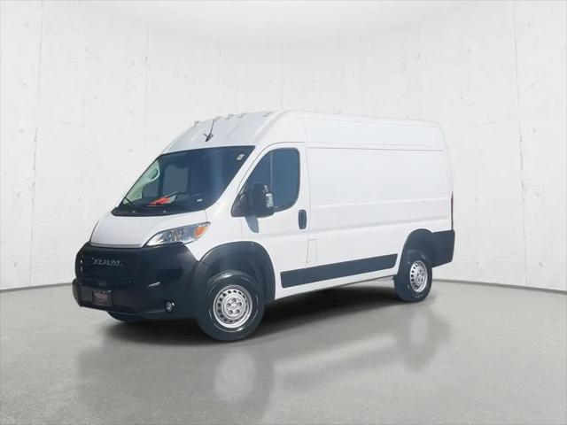 2025 Ram ProMaster 2500 Cargo Van Tradesman High Roof 136" WB w/Pass Seat