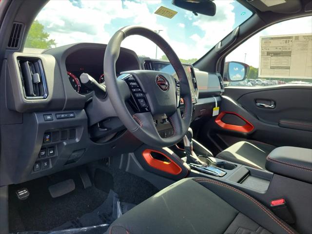 2025 Nissan Frontier Crew Cab Long Bed PRO-4X 4x4