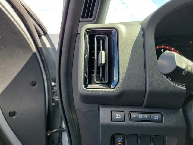 2025 Nissan Frontier Crew Cab PRO-4X 4x4