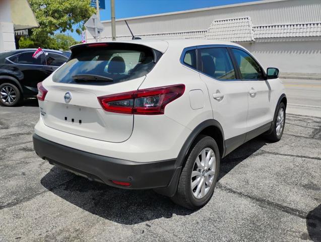 2022 Nissan Rogue Sport S FWD Xtronic CVT