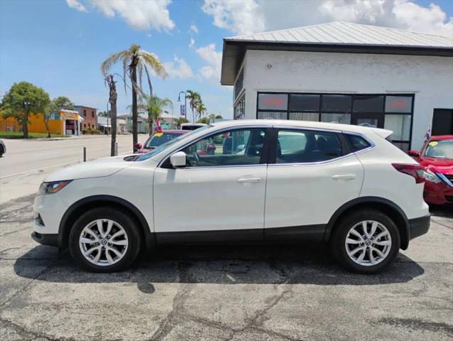 2022 Nissan Rogue Sport S FWD Xtronic CVT