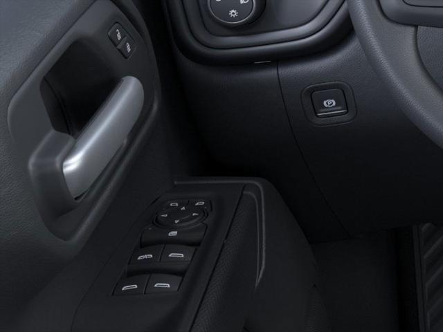 2026 Chevrolet Silverado 1500 4WD Crew Cab Short Bed Custom