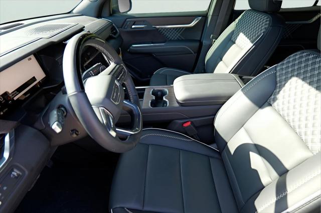 2026 GMC Acadia FWD Denali