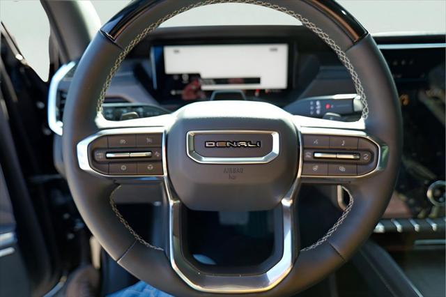 2026 GMC Acadia FWD Denali