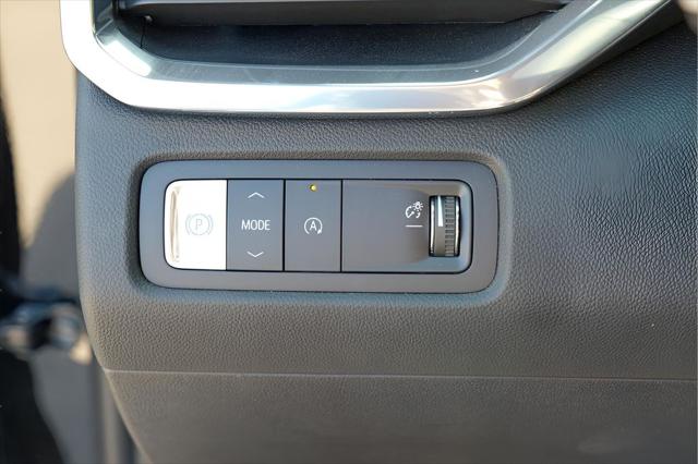 2026 GMC Acadia FWD Denali