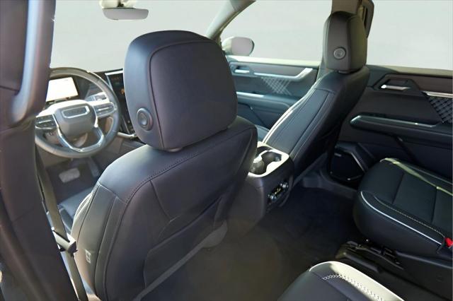2026 GMC Acadia FWD Denali