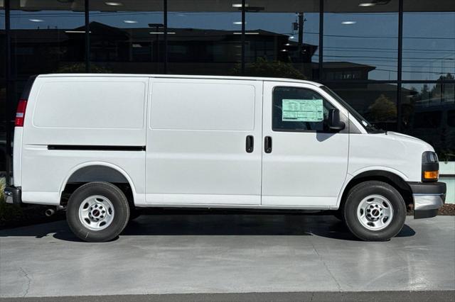 2025 GMC Savana Cargo RWD 3500 Regular Wheelbase Work Van