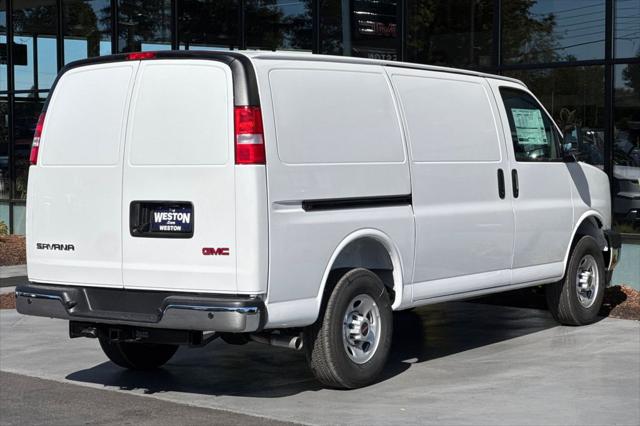 2025 GMC Savana Cargo RWD 3500 Regular Wheelbase Work Van