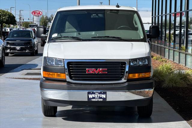 2025 GMC Savana Cargo RWD 3500 Regular Wheelbase Work Van