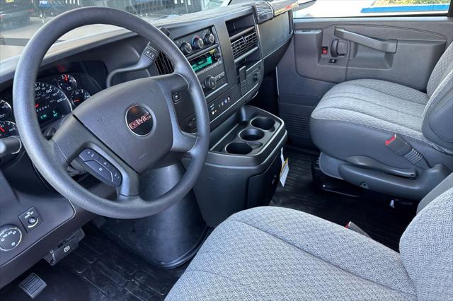 2025 GMC Savana Cargo RWD 3500 Regular Wheelbase Work Van