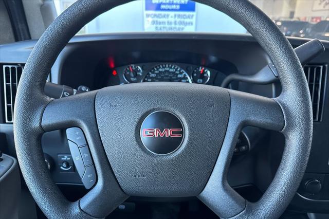 2025 GMC Savana Cargo RWD 3500 Regular Wheelbase Work Van