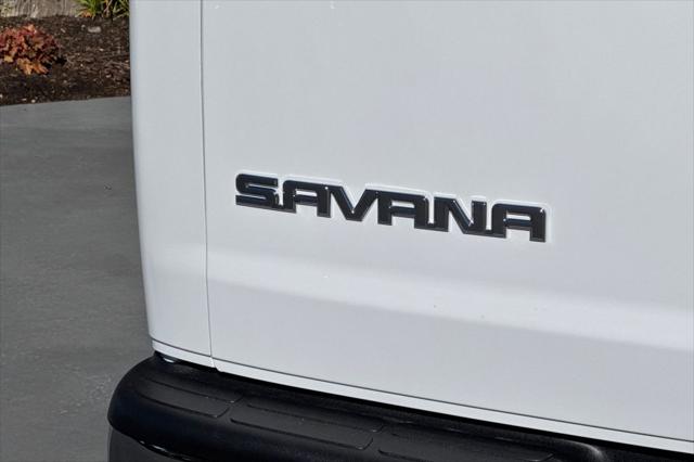 2025 GMC Savana Cargo RWD 3500 Regular Wheelbase Work Van