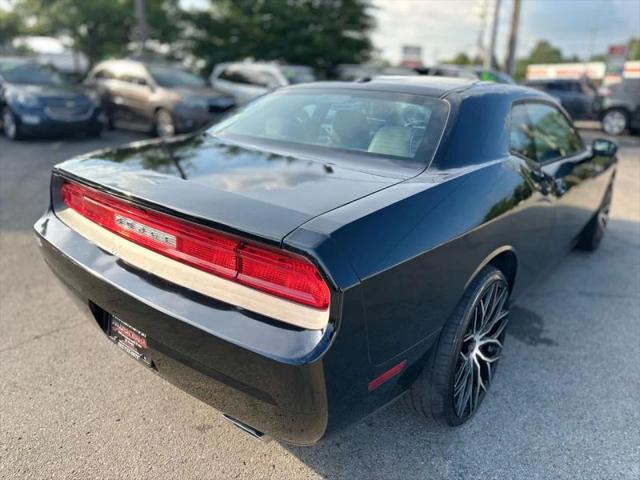 2012 Dodge Challenger SXT Plus