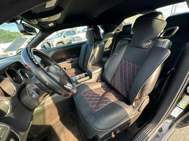 2012 Dodge Challenger SXT Plus