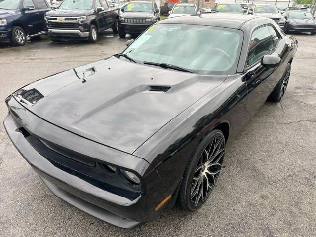 2012 Dodge Challenger SXT Plus