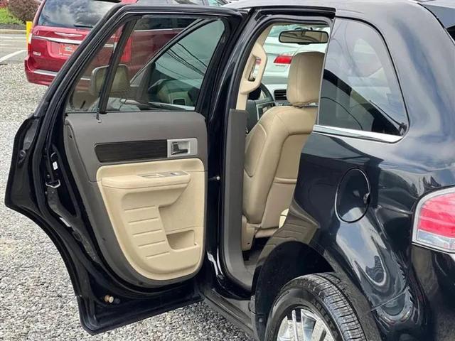 2008 Lincoln MKX Base