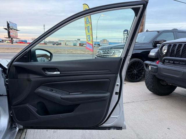 2024 Nissan Altima SV FWD
