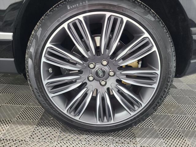 2020 Land Rover Range Rover P525 HSE
