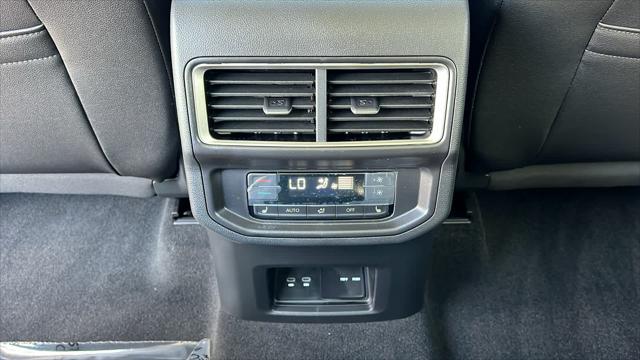 2026 Volkswagen Atlas SEL Premium R-Line