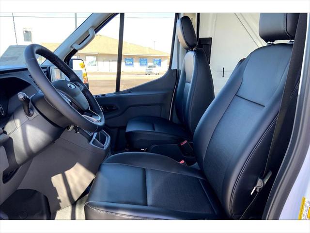 2025 Ford Transit Cargo Van Base