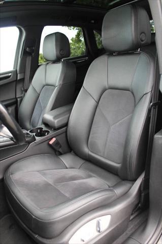 2017 Porsche Macan Base AWD 4dr SUV