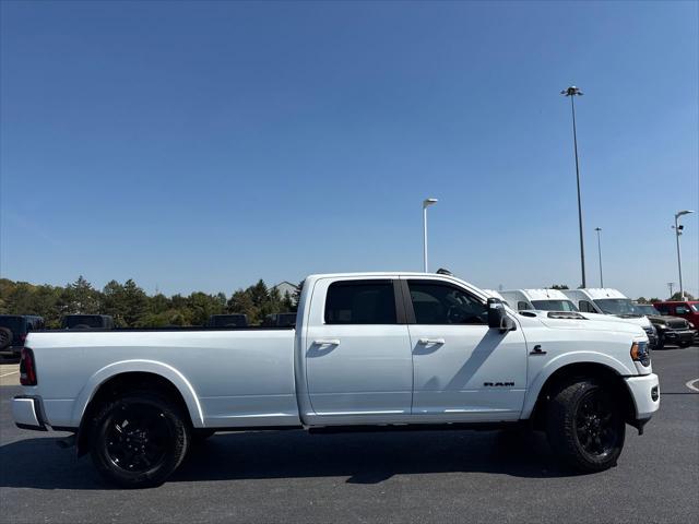 2024 RAM 3500 Limited Crew Cab 4x4 8 Box