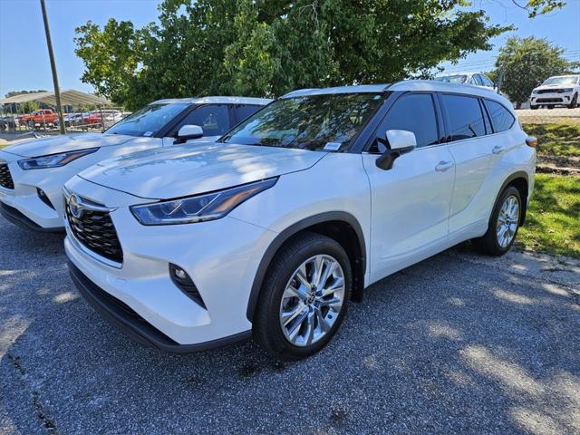 2023 Toyota Highlander Hybrid Limited