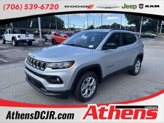 2025 Jeep Compass COMPASS LATITUDE 4X4