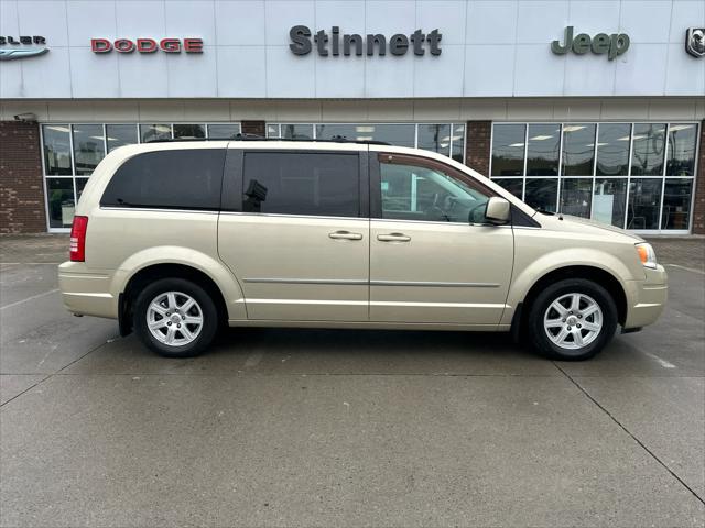2010 Chrysler Town and Country Touring