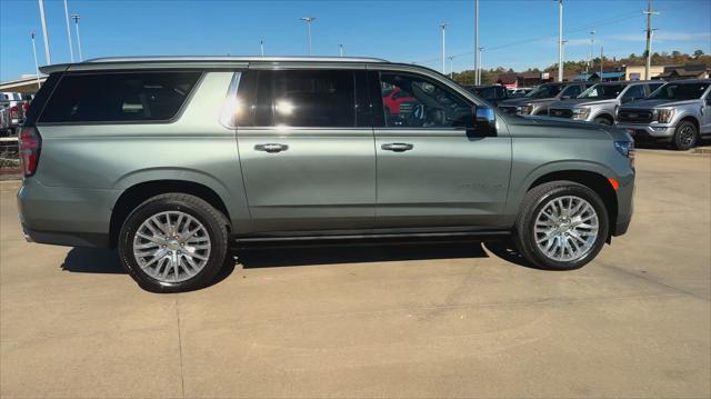 2024 Chevrolet Suburban 4WD Premier