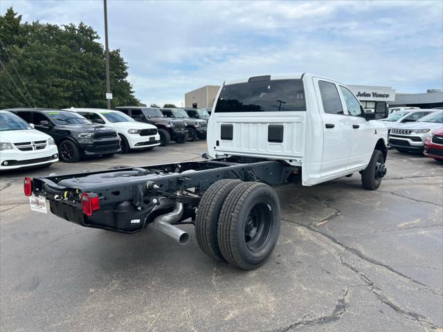 2026 RAM Ram 3500 Chassis Cab RAM 3500 TRADESMAN CREW CAB CHASSIS 4X4 60 CA 2026 RAM Ram 3500 Chassis Cab RAM 3500 TRADESMAN CREW CAB CHASSIS 4X4 60 CA