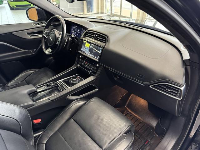 2019 Jaguar F-PACE S