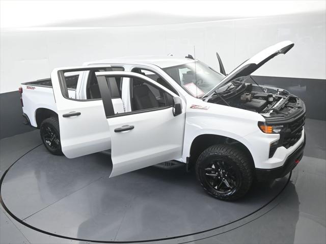2024 Chevrolet Silverado 1500 4WD Crew Cab Short Bed Custom Trail Boss