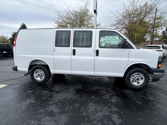 2025 GMC Savana Cargo RWD 2500 Regular Wheelbase Work Van