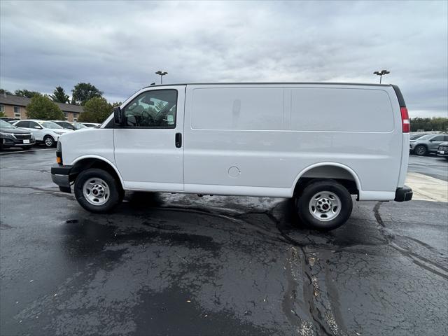 2025 GMC Savana Cargo RWD 2500 Regular Wheelbase Work Van