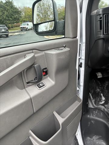 2025 GMC Savana Cargo RWD 2500 Regular Wheelbase Work Van