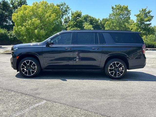 2022 Chevrolet Suburban 4WD RST