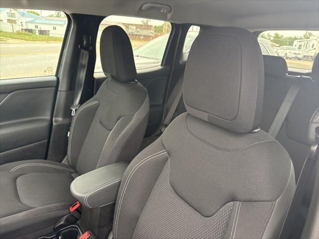 2023 Jeep Renegade Latitude 4x4
