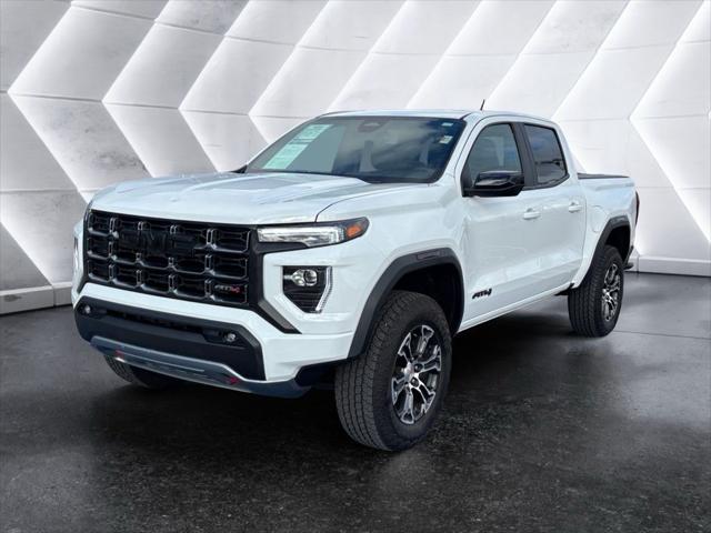 2024 GMC Canyon 4WD AT4