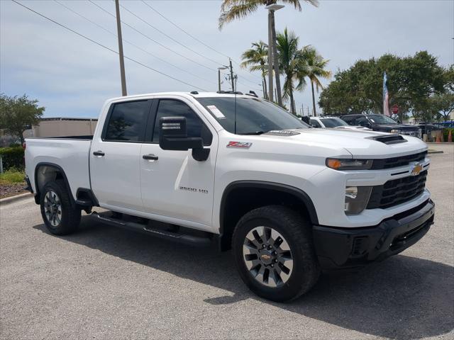 2025 Chevrolet Silverado 2500HD 4WD Crew Cab Standard Bed Custom